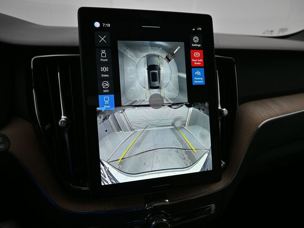 New 2026 Volvo XC60 B5 Plus w/ Protection Package Premier AWD/4WD image 13