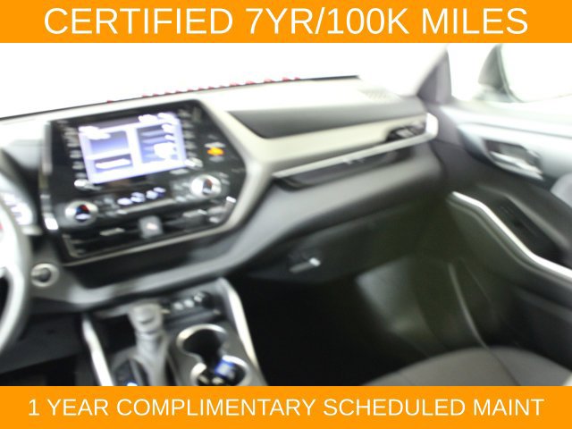 Used 2021 Toyota Highlander L AWD/4WD image 18