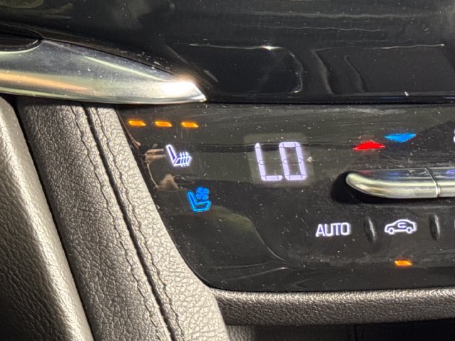 Used 2020 Cadillac XT6 Sport AWD/4WD image 36
