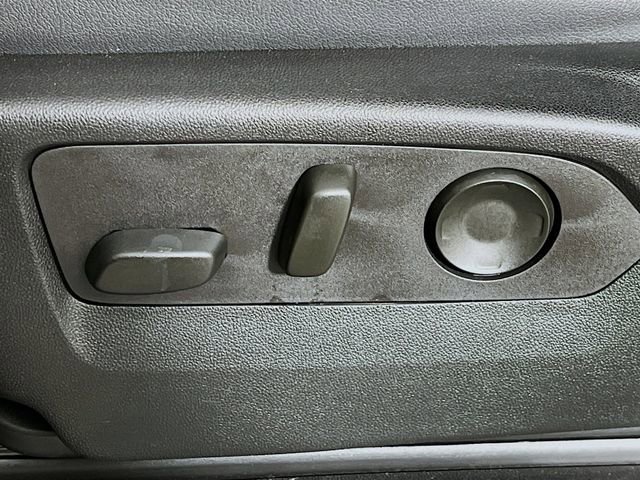 Used 2024 GMC Yukon XL AT4 w/ AT4 Premium Plus Package image 11