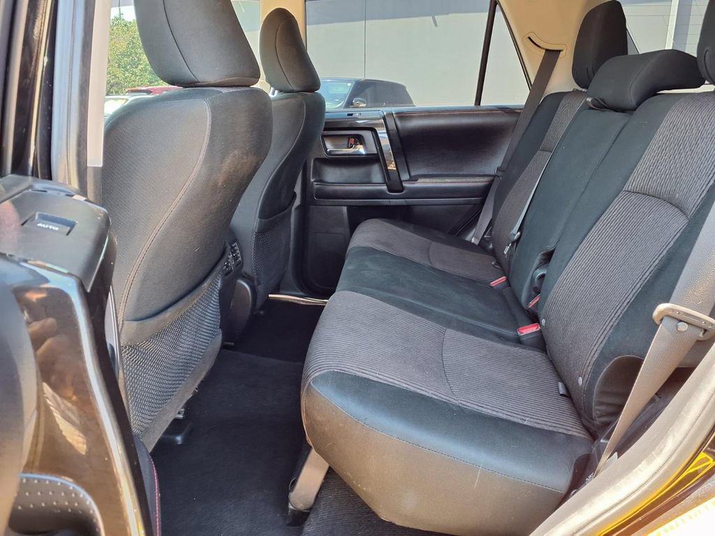 Used 2019 Toyota 4Runner TRD Off-Road AWD/4WD image 11