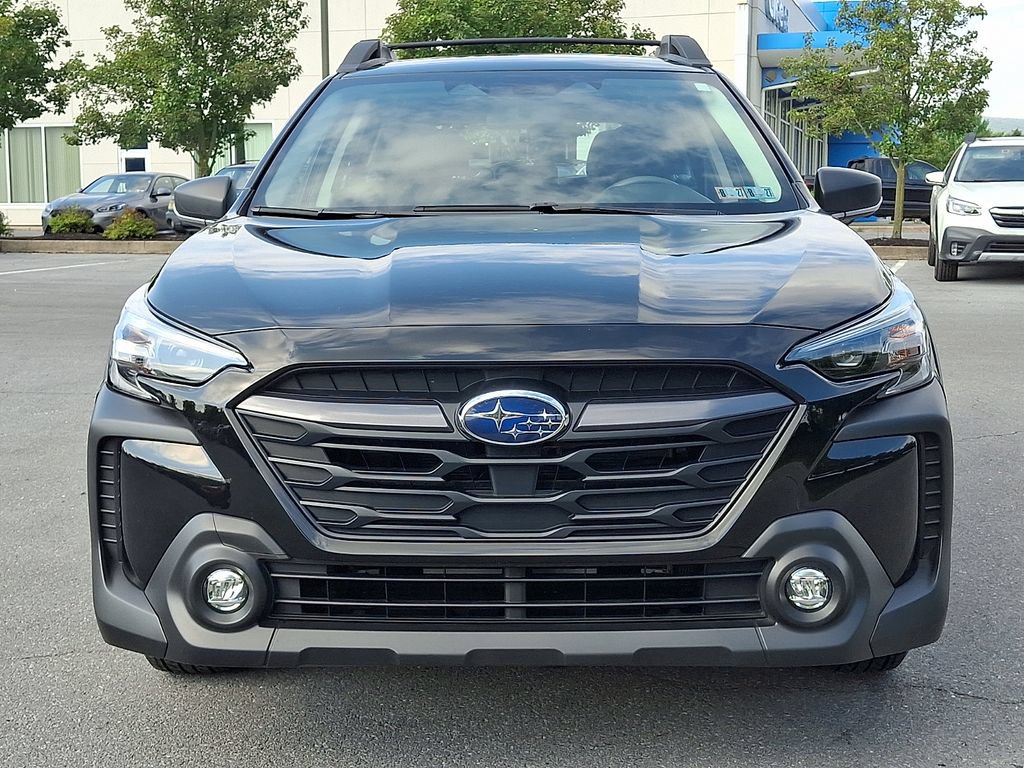 Used 2025 Subaru Outback AWD/4WD image 4