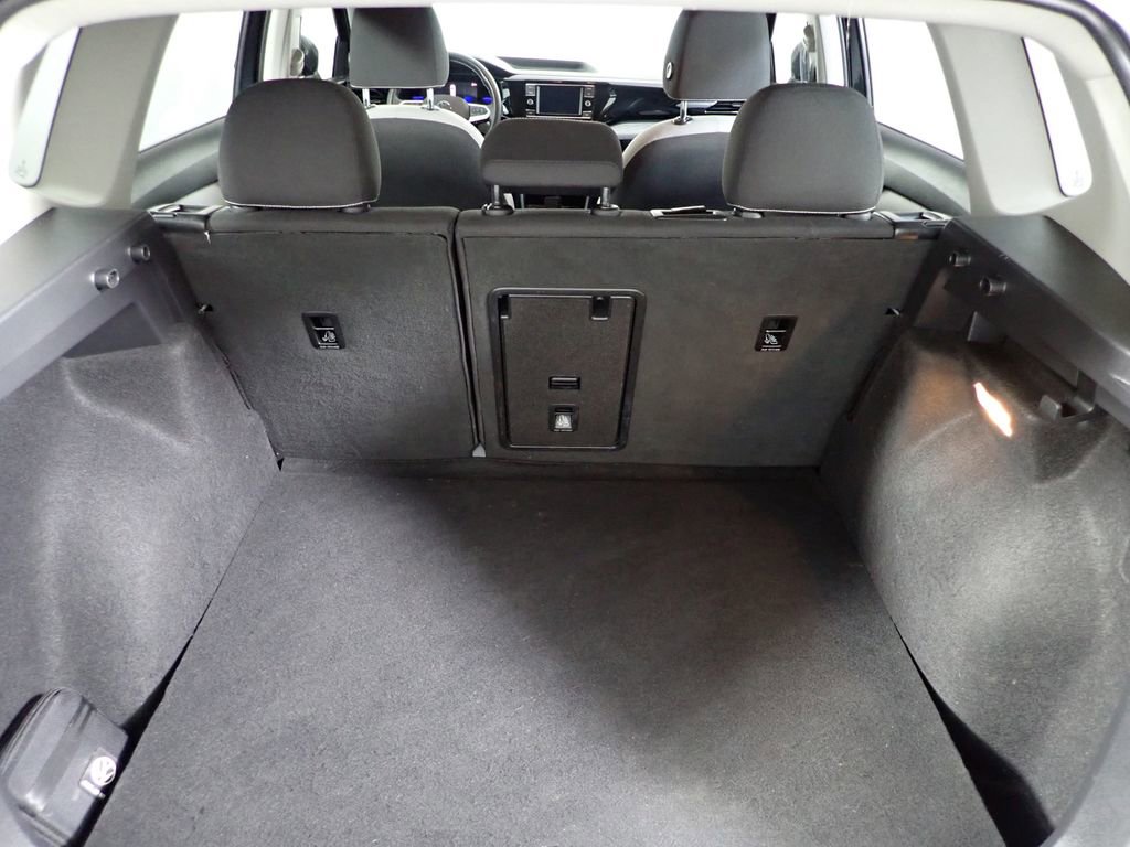 Used 2023 Volkswagen Taos S image 17