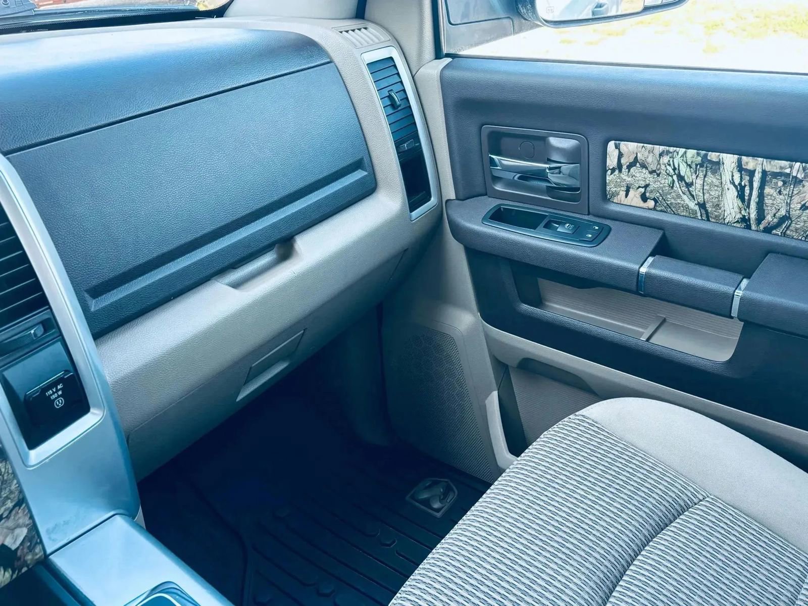 Used 2012 RAM 1500 Outdoorsman image 38