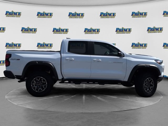 Used 2026 Chevrolet Colorado ZR2 w/ Technology Package AWD/4WD image 4