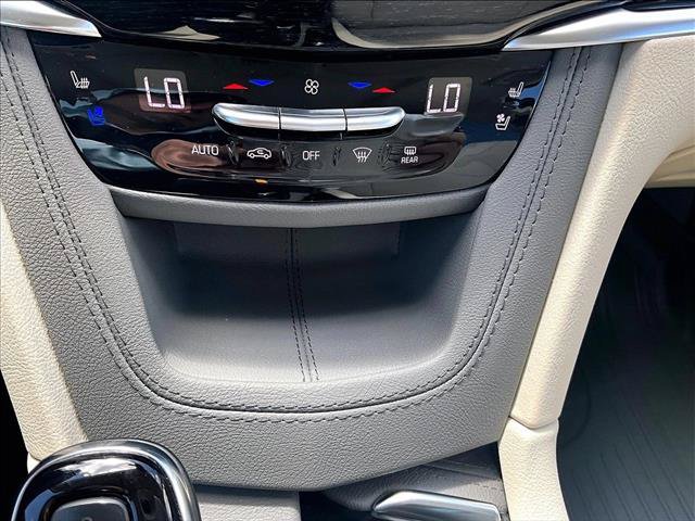 Used 2024 Cadillac XT6 Premium Luxury FWD image 24