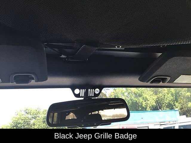 Used 2018 Jeep Wrangler Unlimited Sport image 28