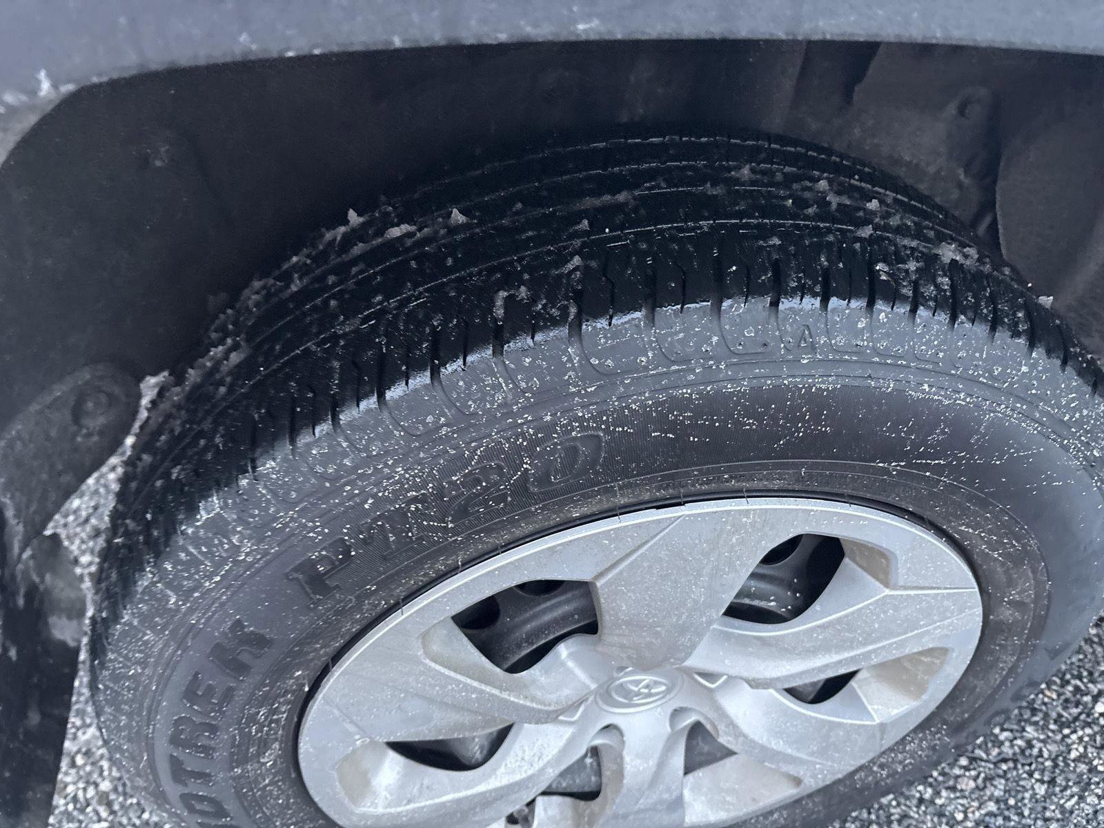 Used 2025 Toyota RAV4 LE image 27