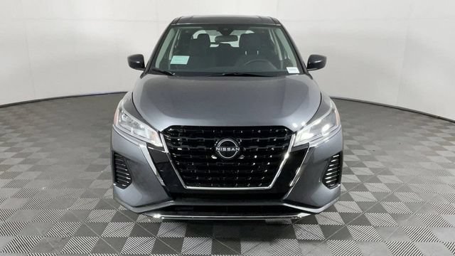 New 2025 Nissan Kicks Play S FWD image 2