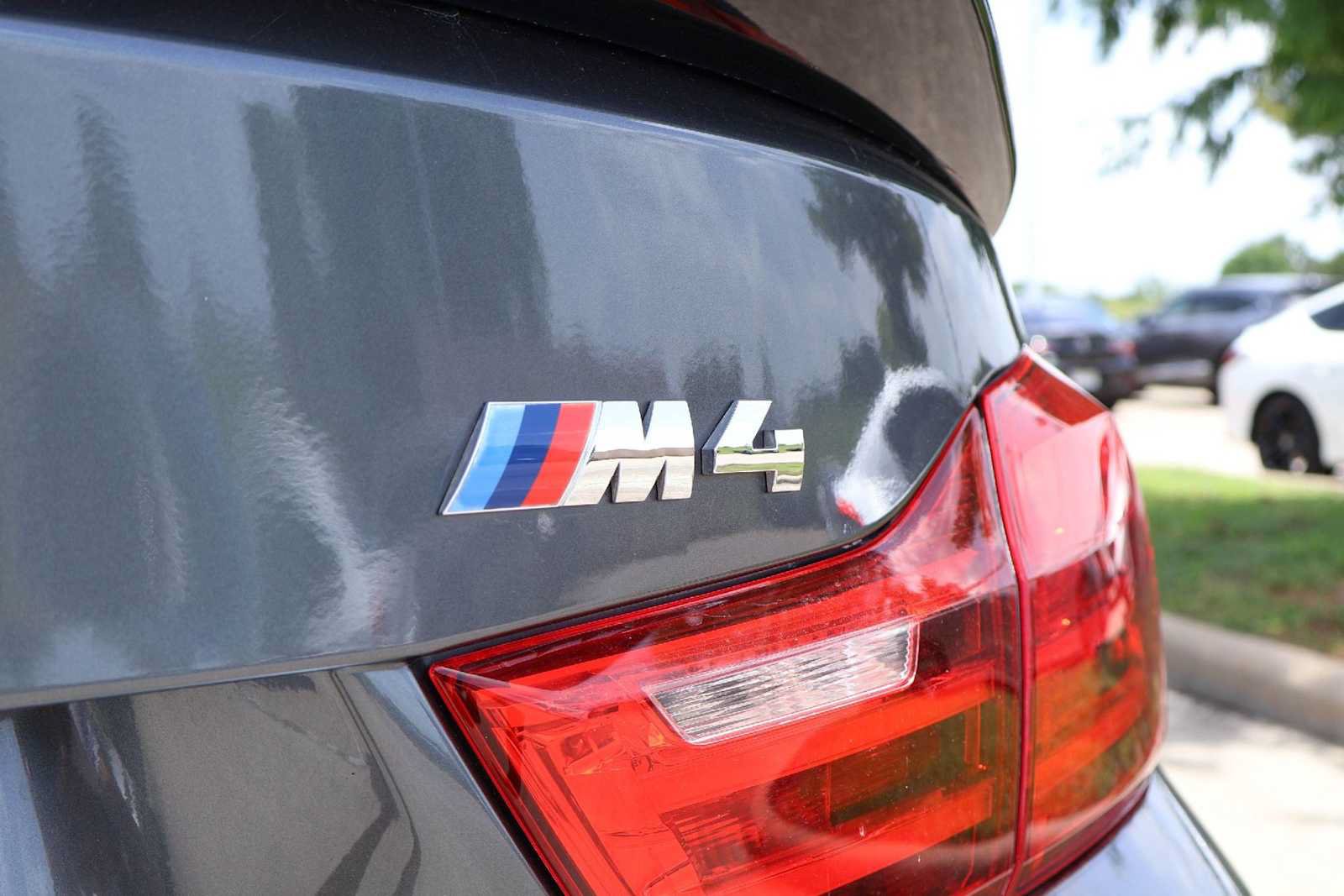 Used 2016 BMW M4 Convertible RWD image 7