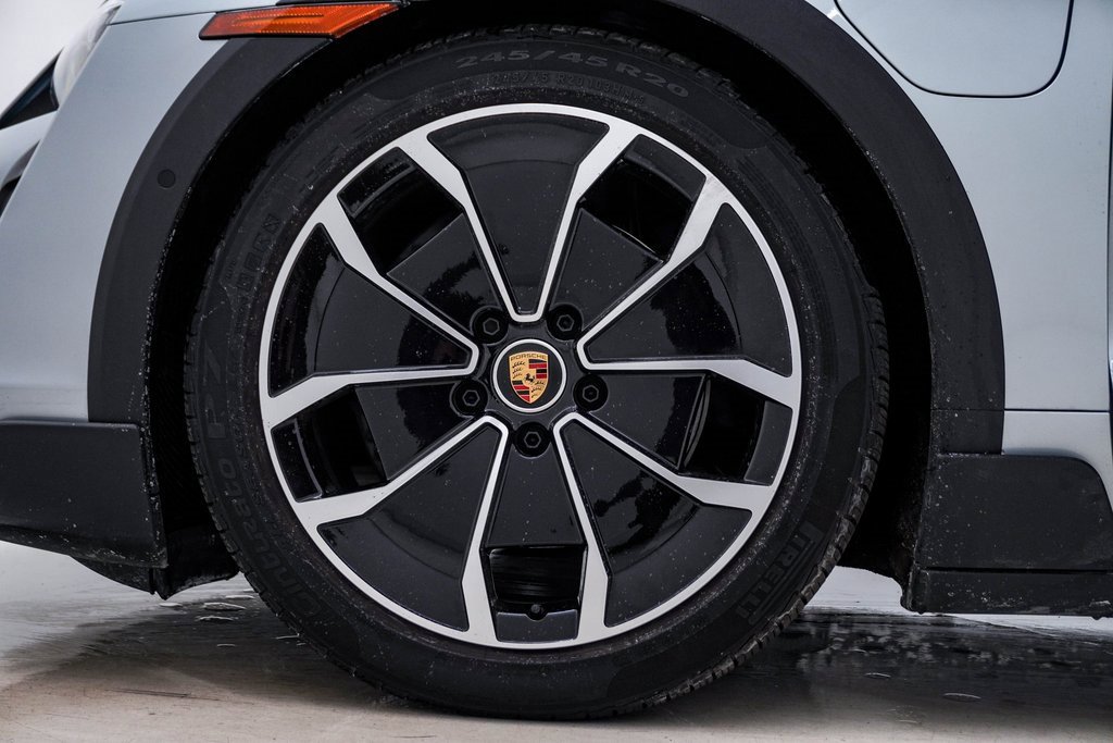 Certified 2024 Porsche Taycan 4 Cross Turismo w/ Premium Package image 13