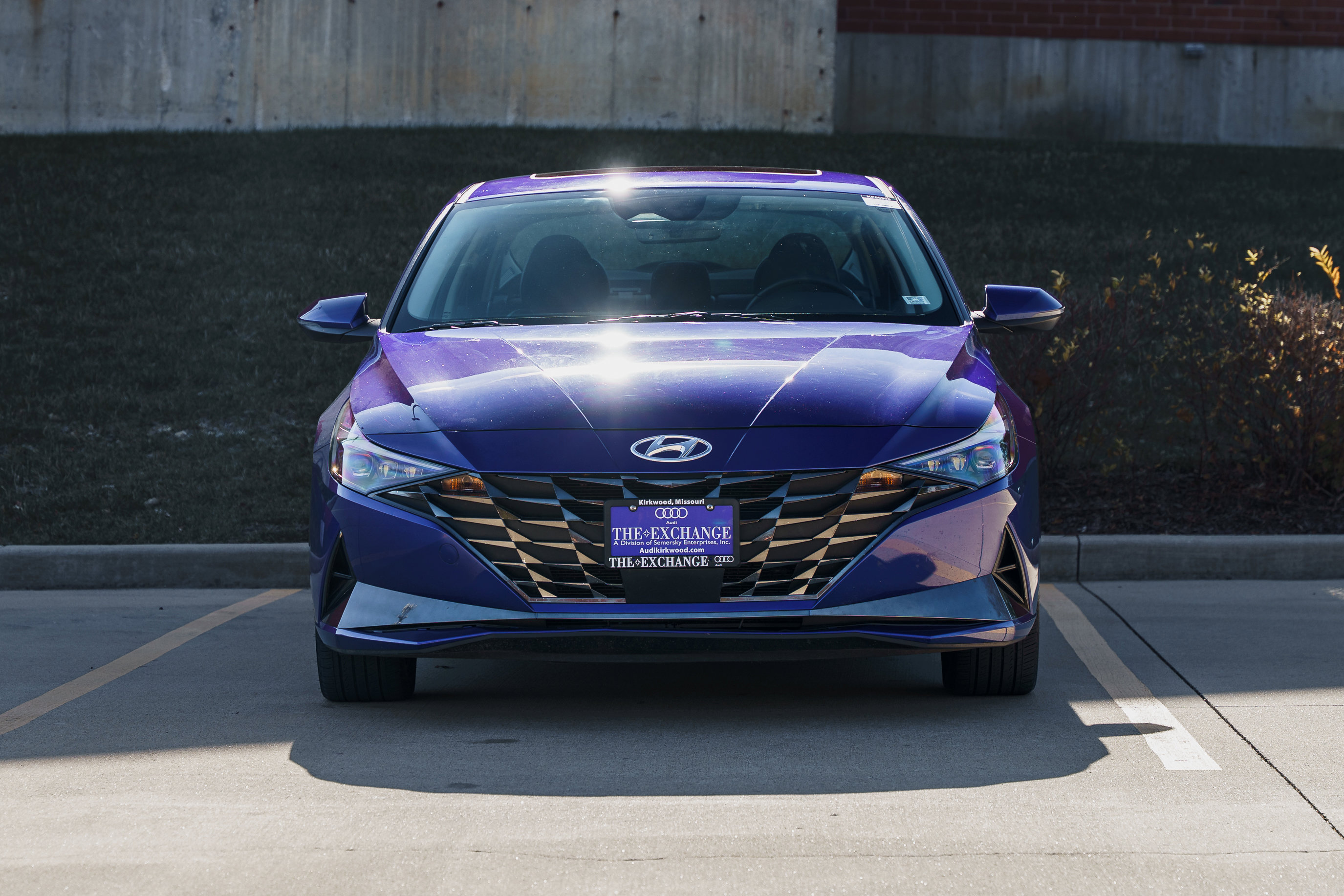 Used 2023 Hyundai Elantra Limited image 27