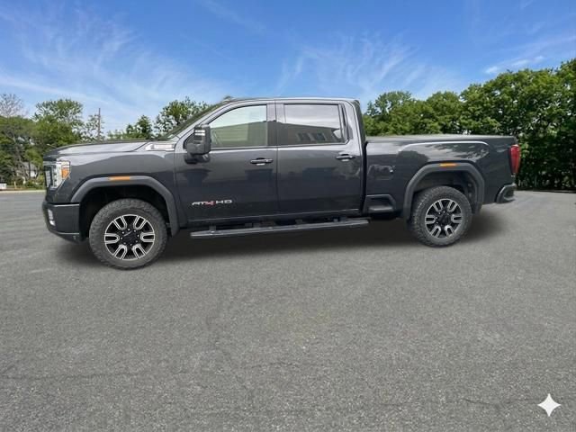 Used 2020 GMC Sierra 2500 AT4 w/ AT4 Premium Package AWD/4WD image 4