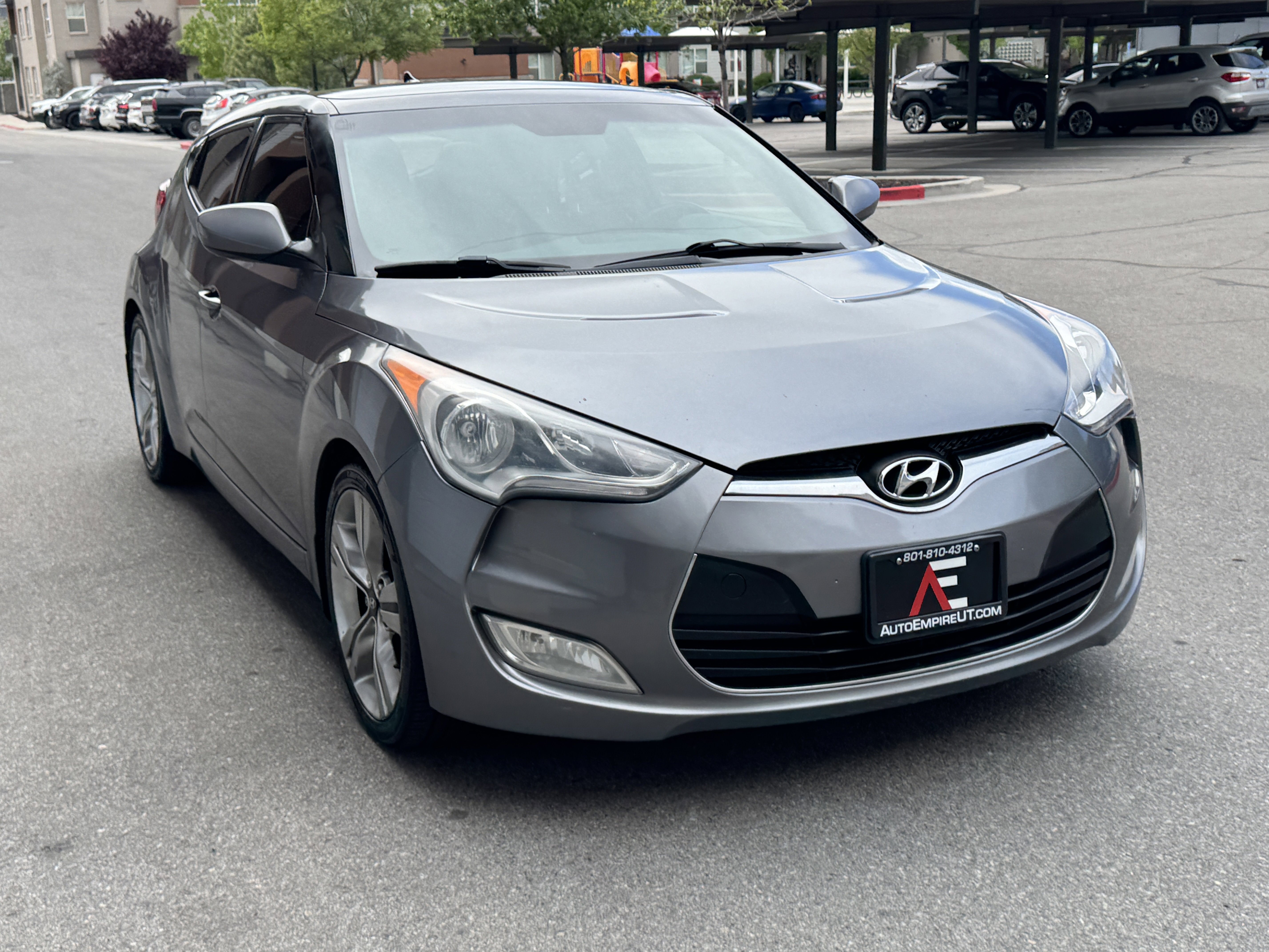 Used 2012 Hyundai Veloster w/ Style Pkg FWD image 8