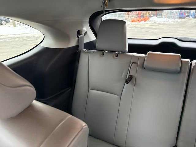 Used 2023 Toyota Highlander L image 21