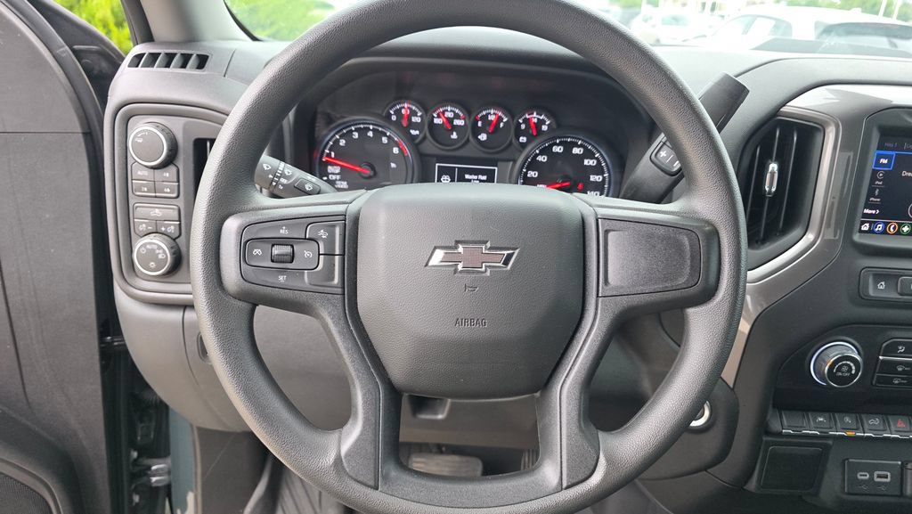 Used 2025 Chevrolet Silverado 1500 Custom Trail Boss w/ LPO, Dark Essentials Package AWD/4WD image 14