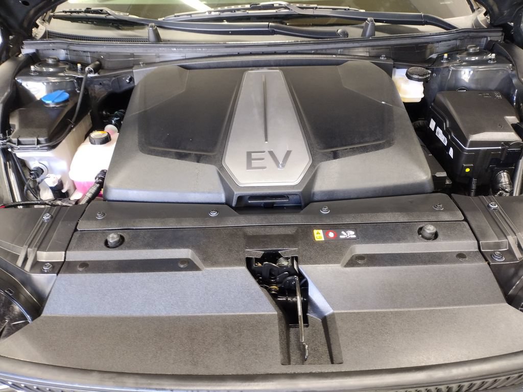Used 2024 Kia EV6 Light AWD/4WD image 9