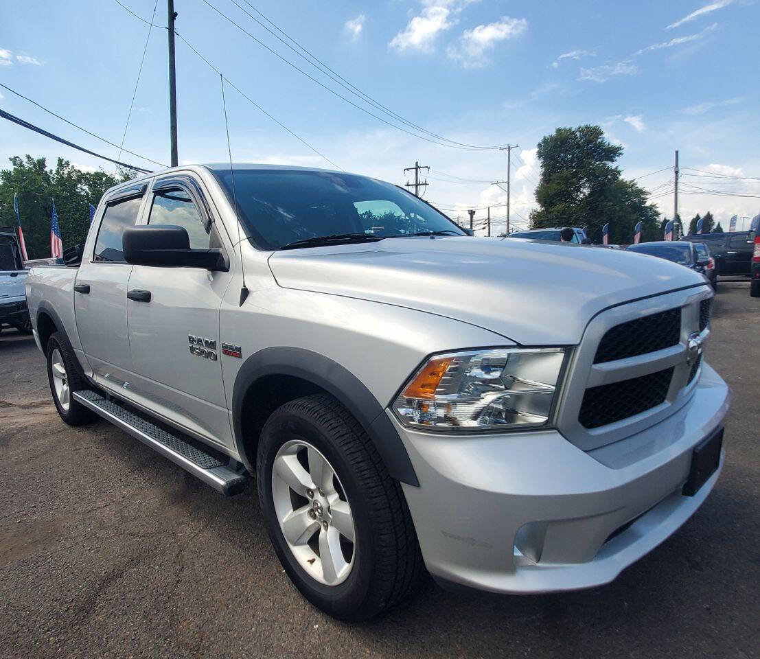 Used 2015 RAM 1500 Express AWD/4WD image 8