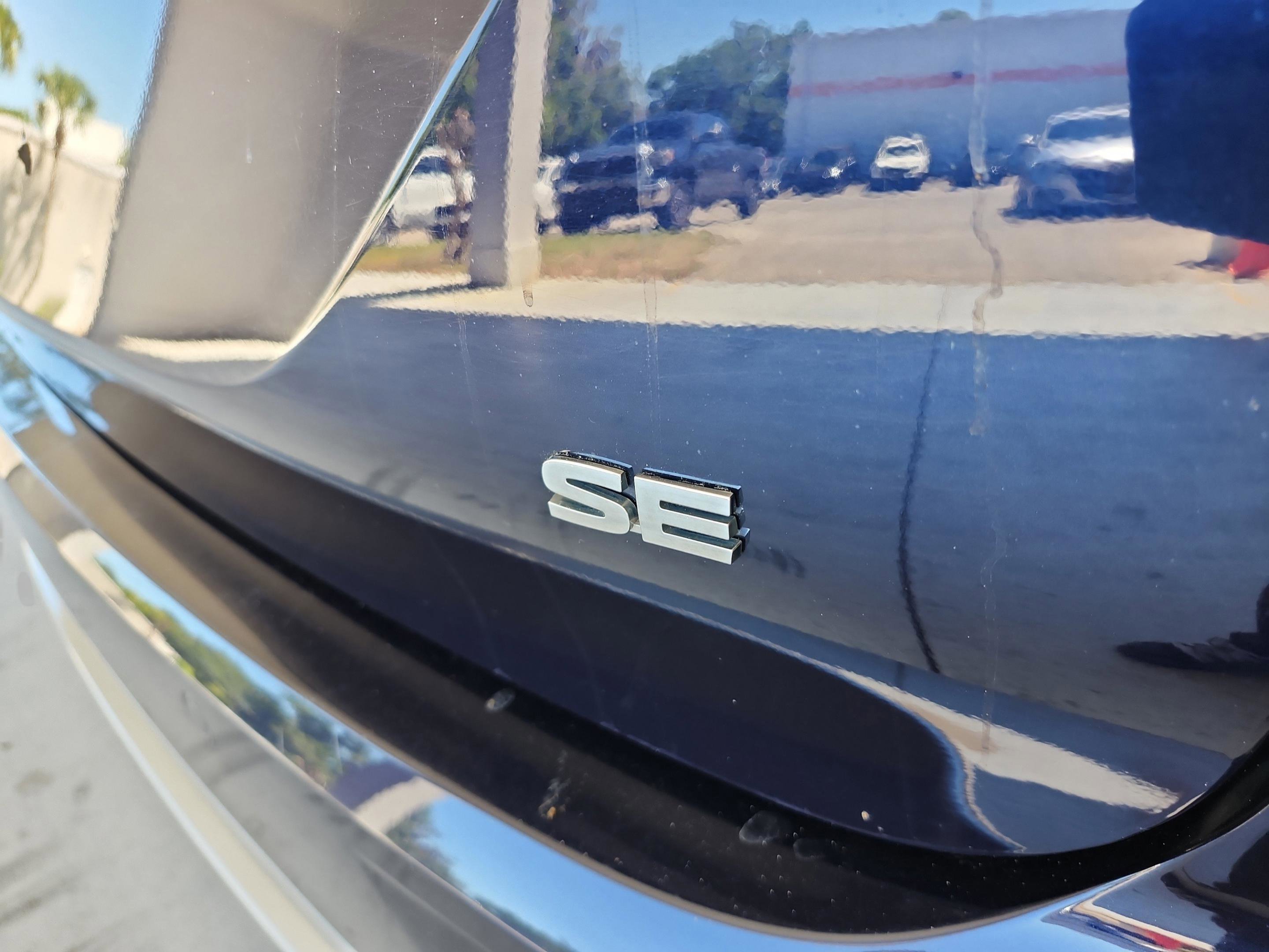 Used 2022 Mitsubishi Outlander SE image 33