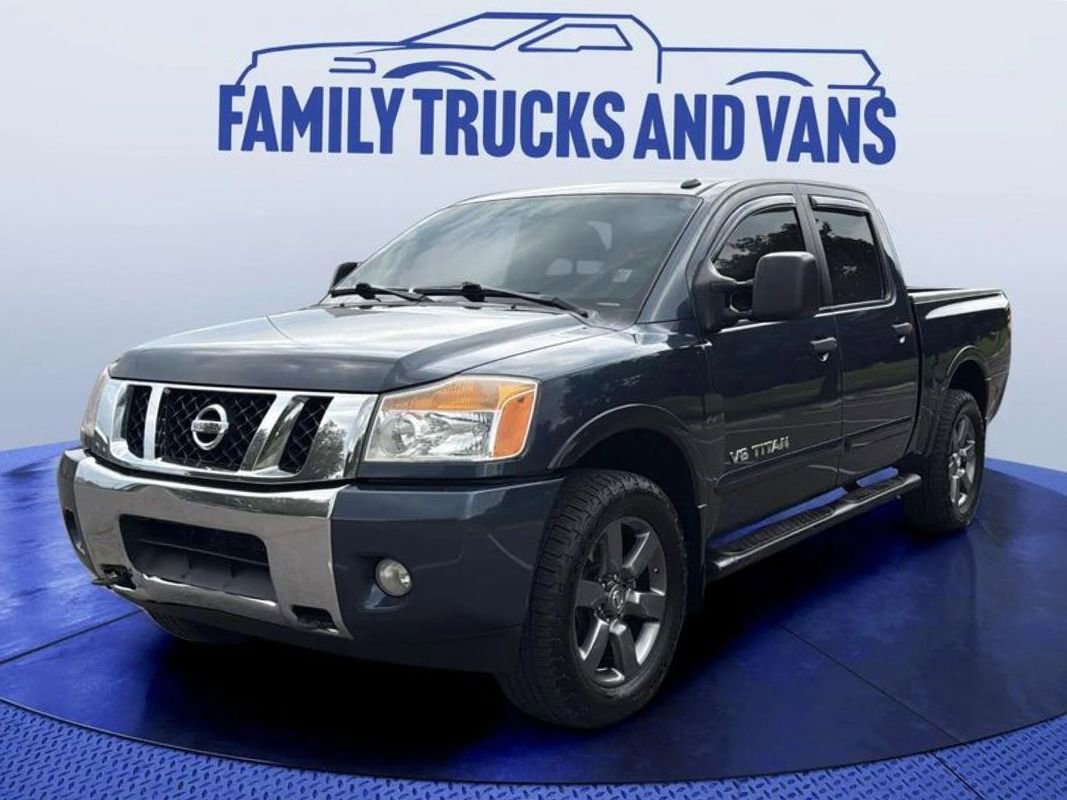 Used 2015 Nissan Titan SV w/ SV Value Truck Package image 1