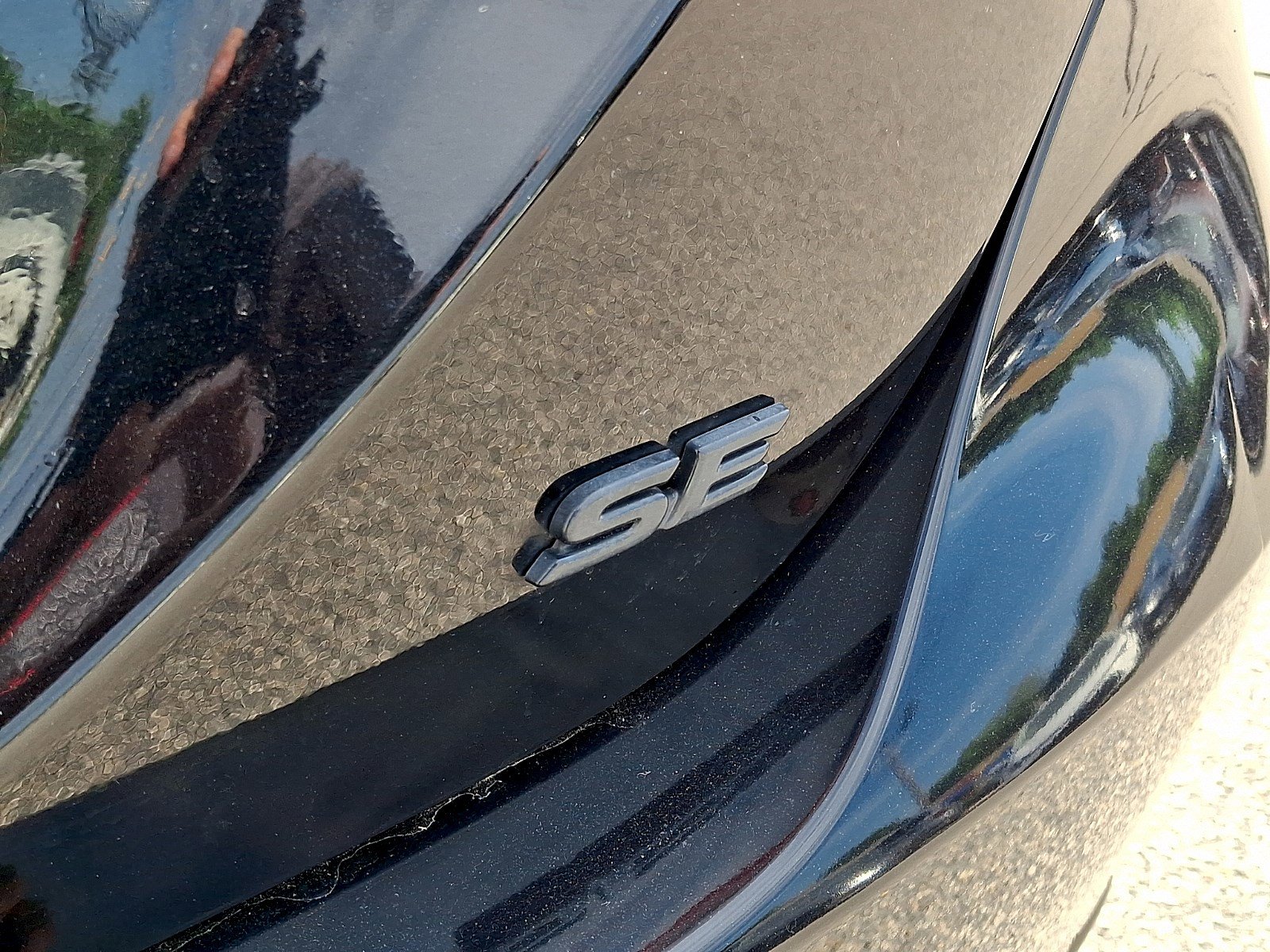 Used 2019 Toyota Camry SE w/ Convenience Package FWD image 30
