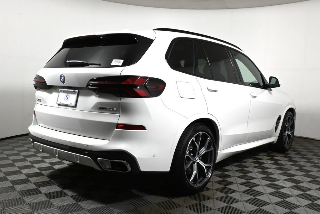 Used 2026 BMW X5 xDrive50e w/ M Sport Package AWD/4WD image 7