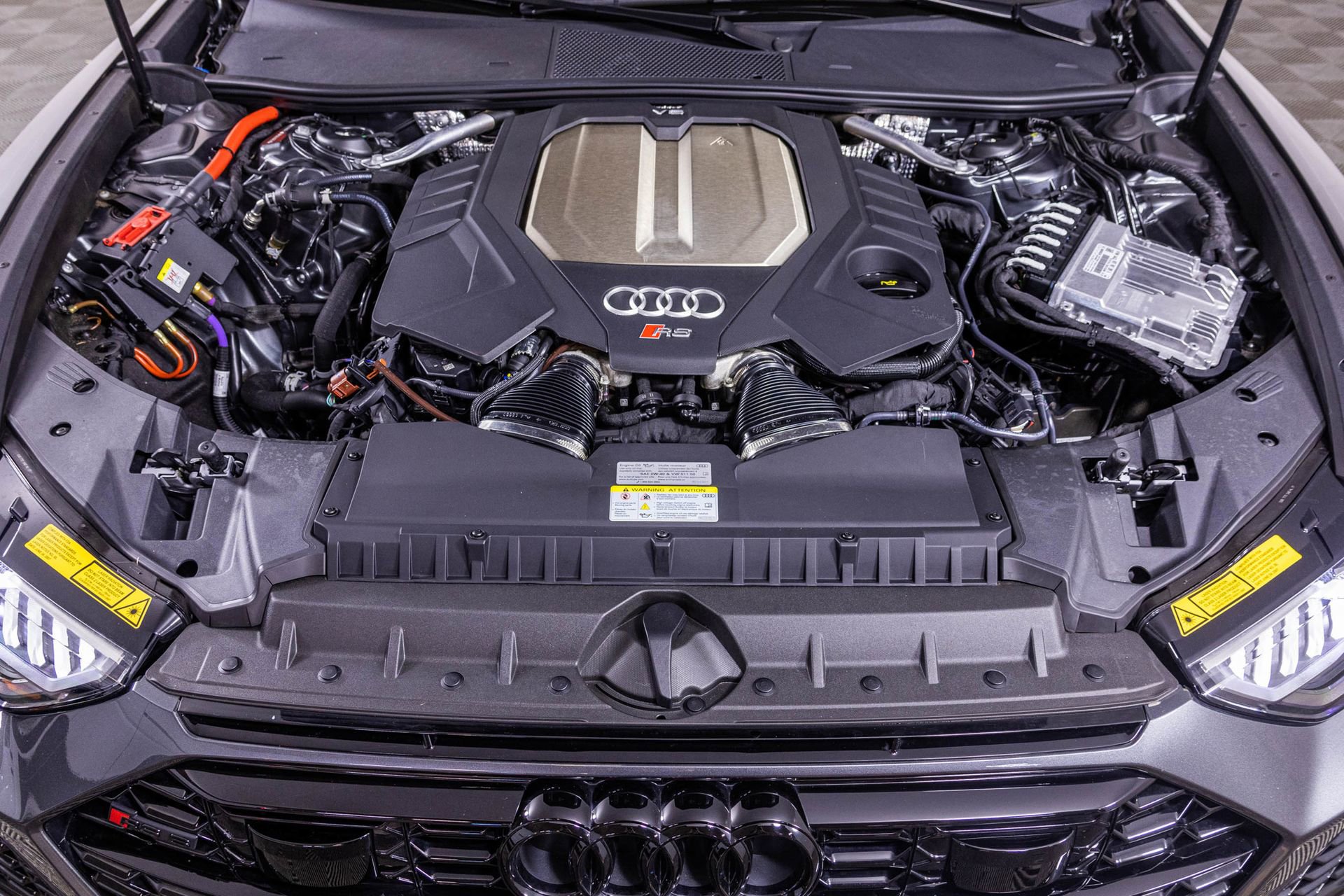 Used 2024 Audi RS 6 performance image 45