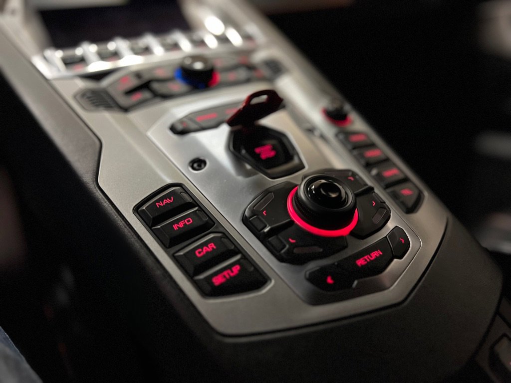 Used 2012 Lamborghini Aventador LP 700-4 image 44