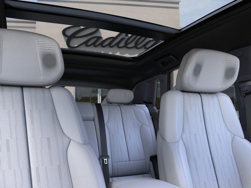 New 2026 Cadillac Lyriq Premium Luxury image 32
