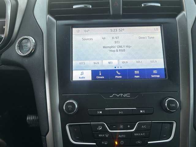 Used 2020 Ford Fusion SE image 11