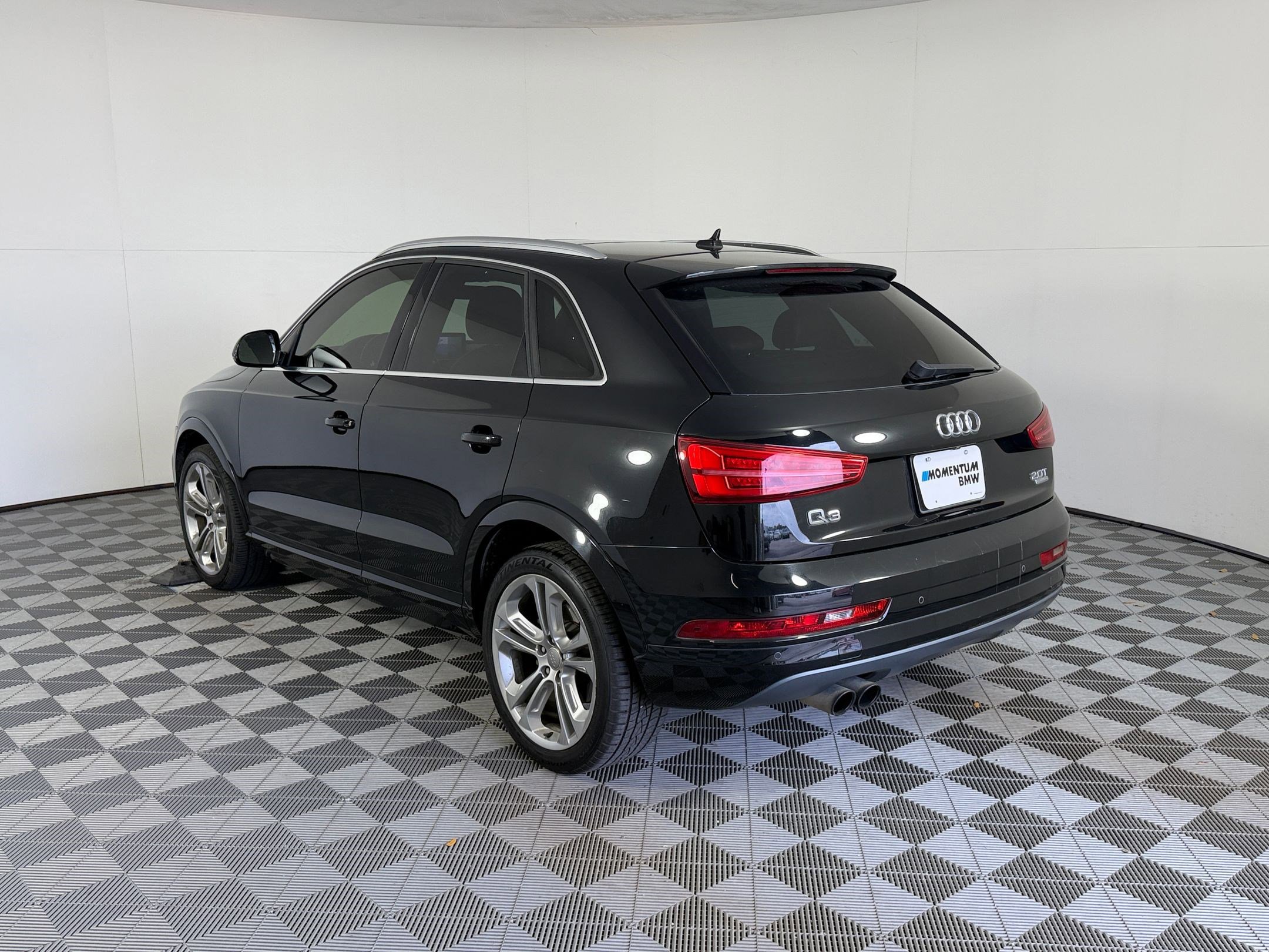 Used 2016 Audi Q3 2.0T Premium Plus w/ Technology Package AWD/4WD image 3