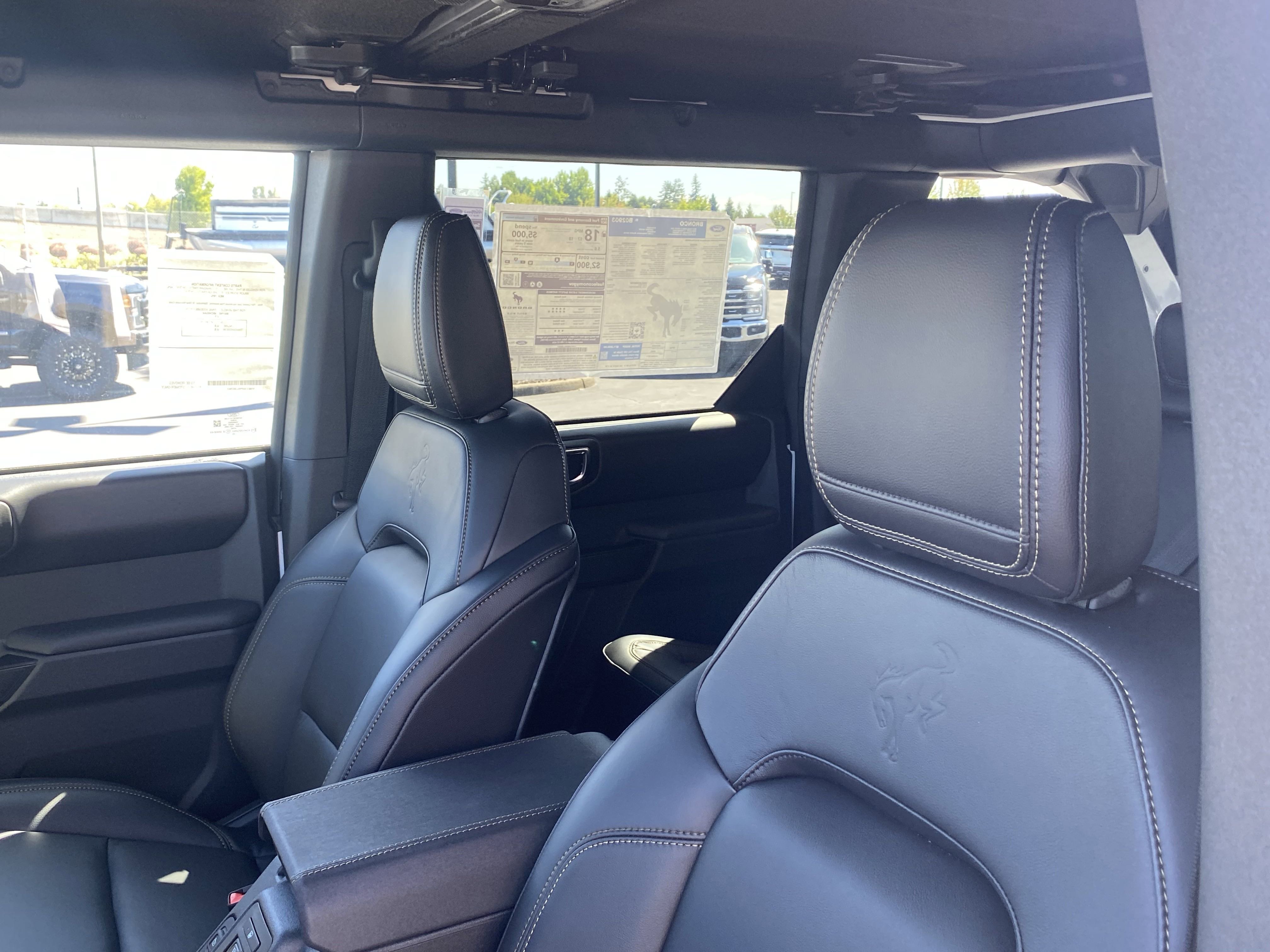 New 2025 Ford Bronco Badlands image 17