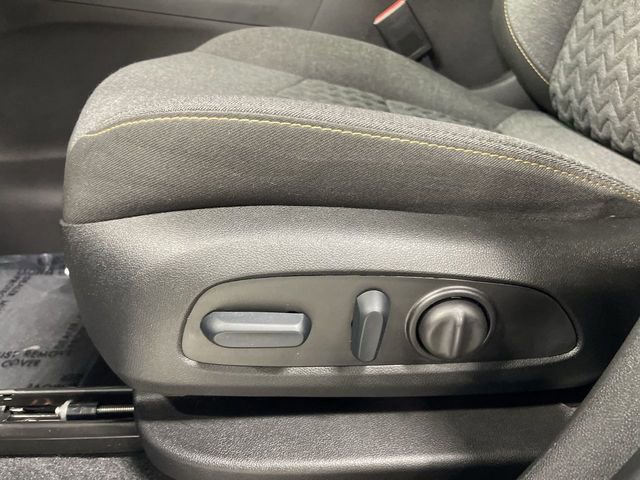 Used 2024 Chevrolet Equinox LT FWD image 12