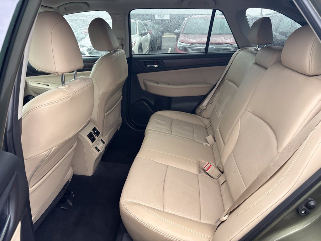 Used 2018 Subaru Outback 2.5i Limited AWD/4WD image 10