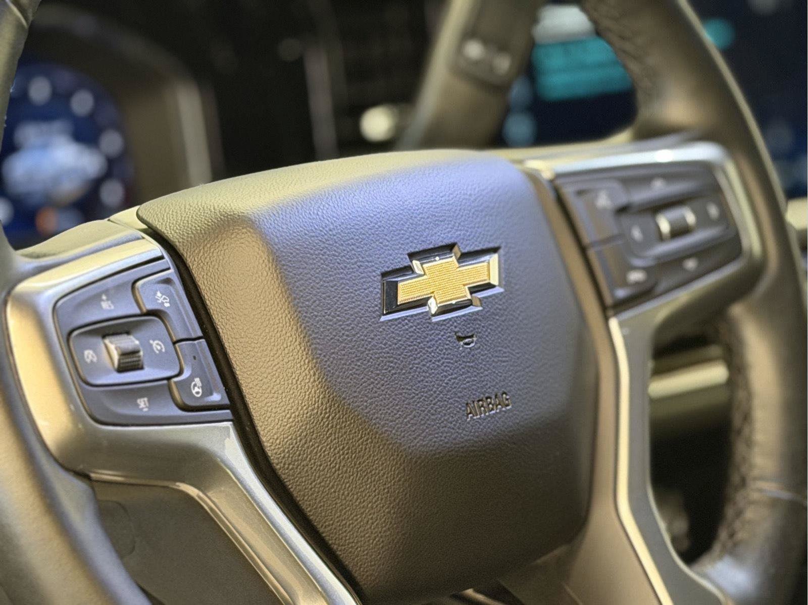 Used 2024 Chevrolet Silverado 1500 LT AWD/4WD image 20