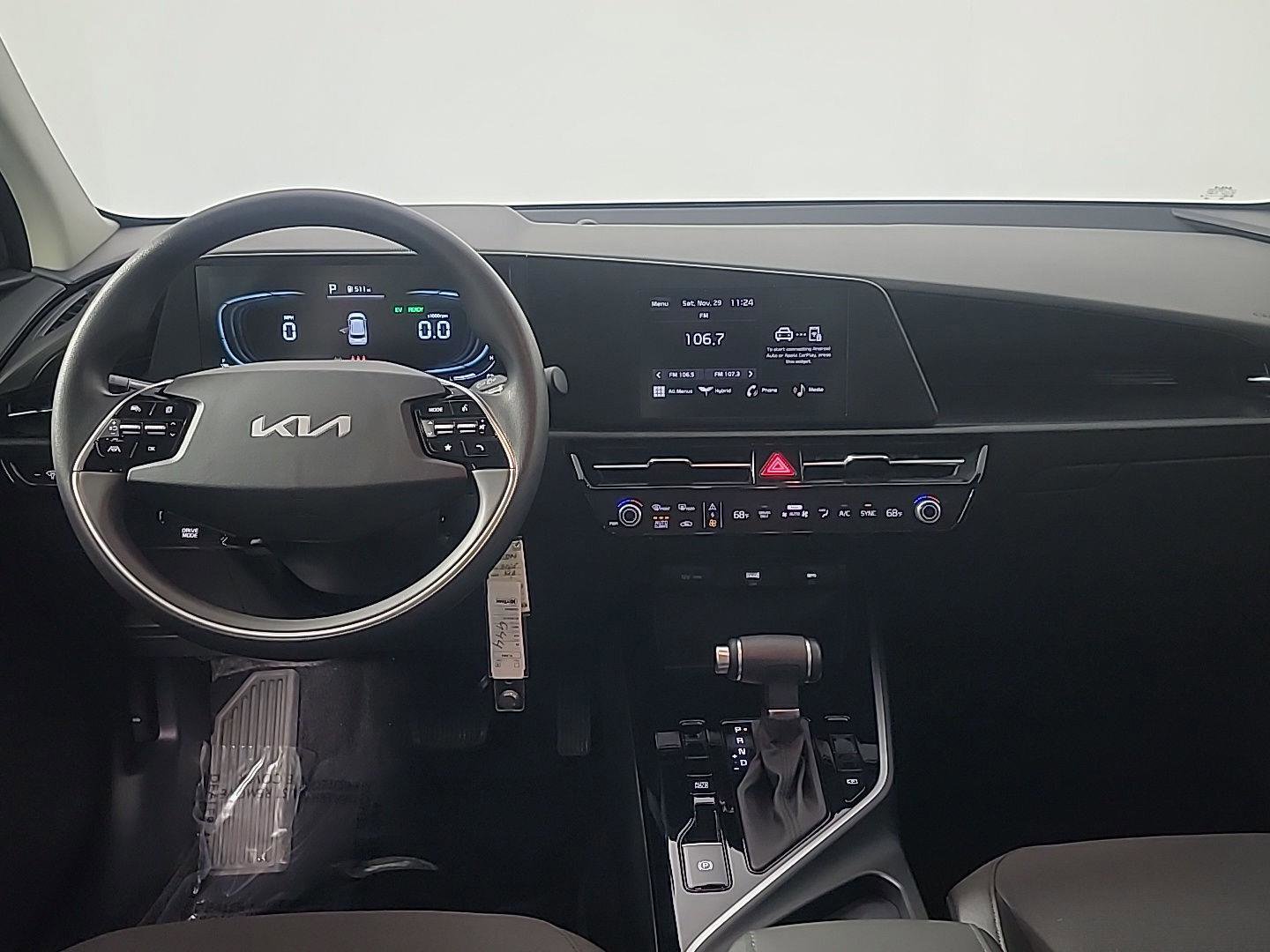 Used 2025 Kia Niro LX image 20