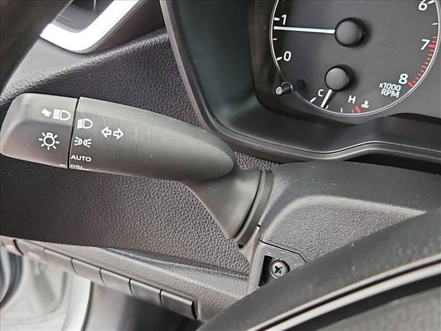 Used 2025 Toyota Corolla LE FWD image 15