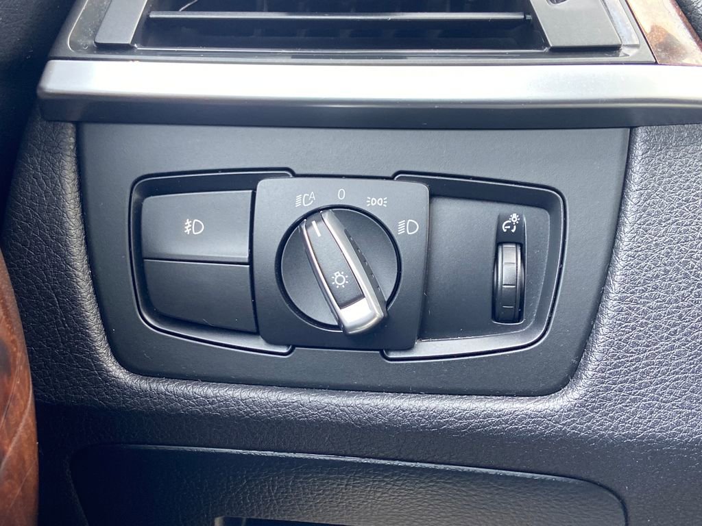 Used 2014 BMW 328i xDrive Sedan image 29