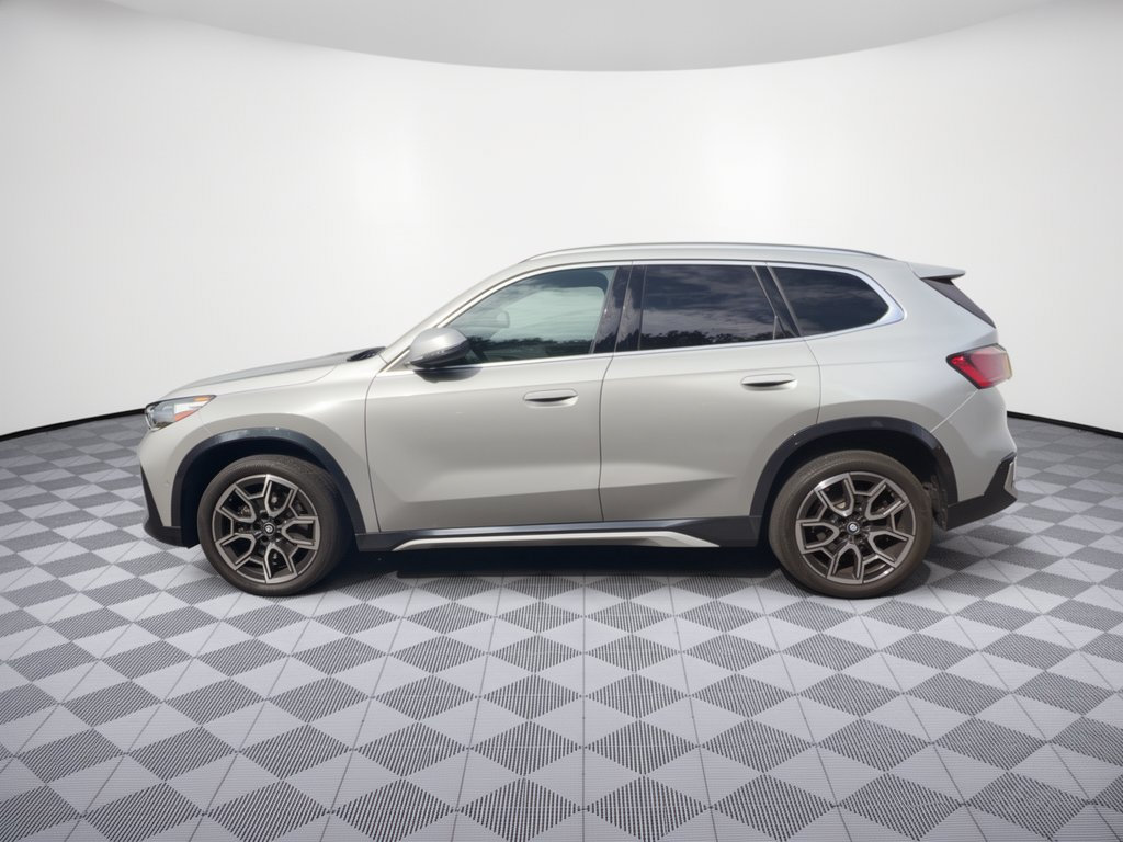 Used 2023 BMW X1 xDrive28i w/ Convenience Package AWD/4WD image 2