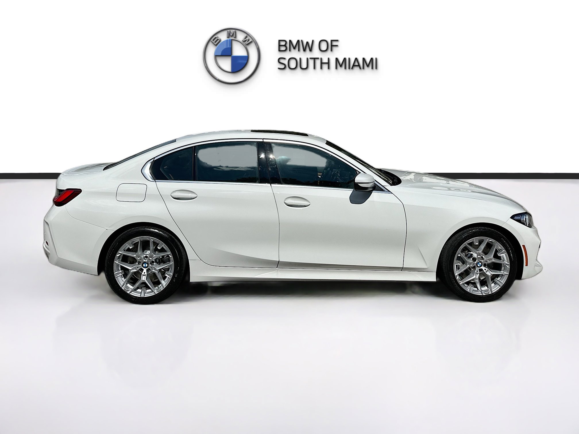 Certified 2025 BMW 330i Sedan w/ M Sport Package image 8