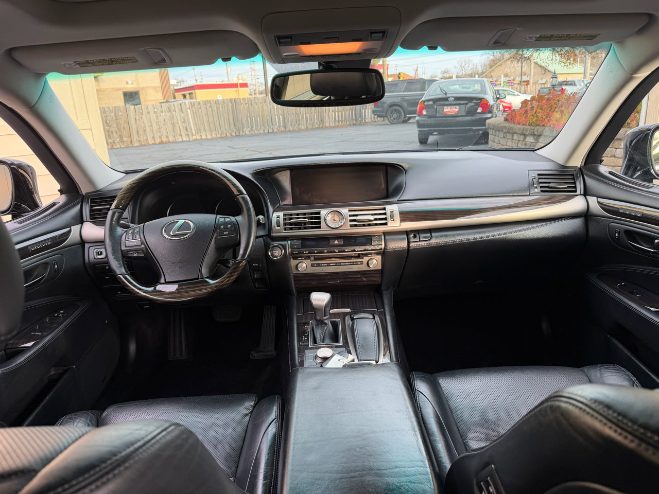 Used 2013 Lexus LS 460 Luxury Sedan AWD w/ Comfort Pkg image 5