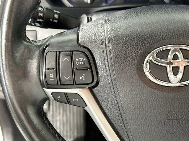Used 2019 Toyota Highlander XLE AWD/4WD image 20