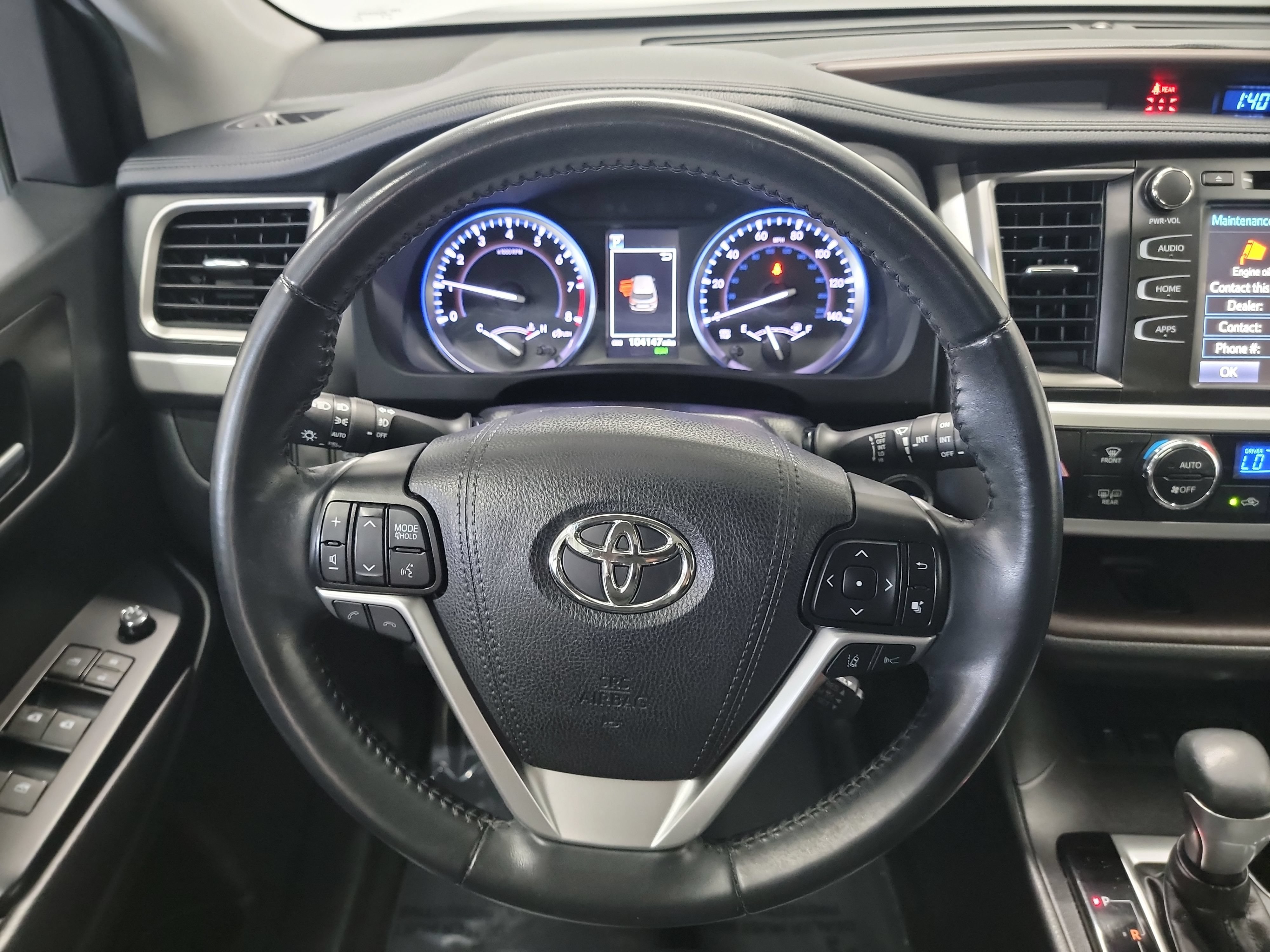 Used 2019 Toyota Highlander XLE w/ Carpet Mat Package (TMS) AWD/4WD image 17