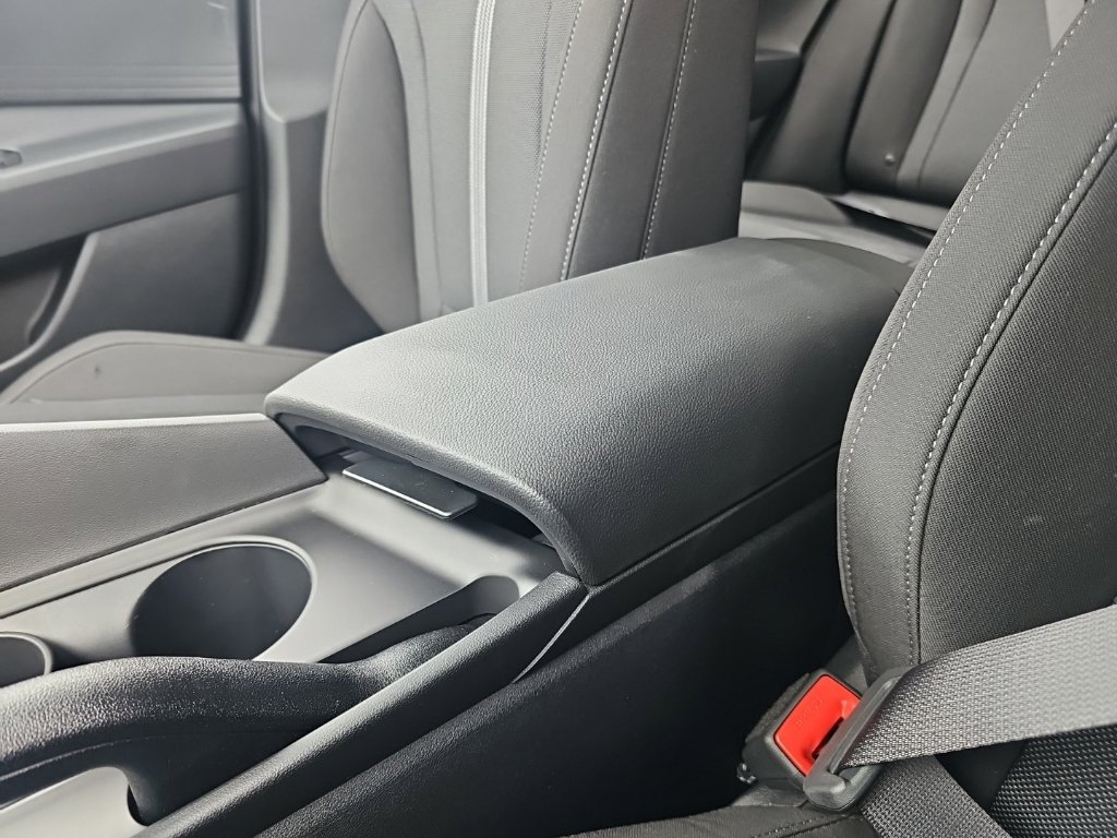 New 2026 Hyundai Elantra SE FWD image 23