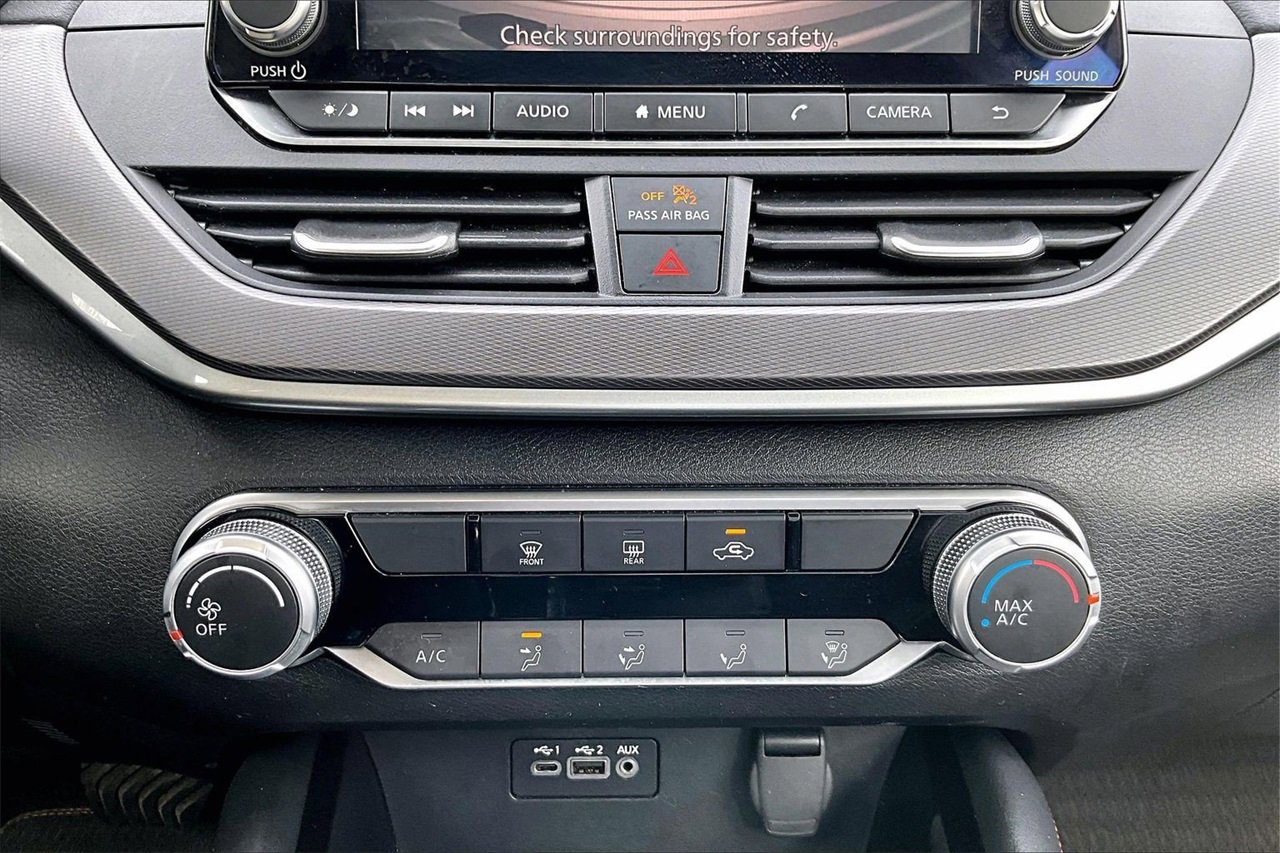 Used 2024 Nissan Altima 2.5 SR image 17