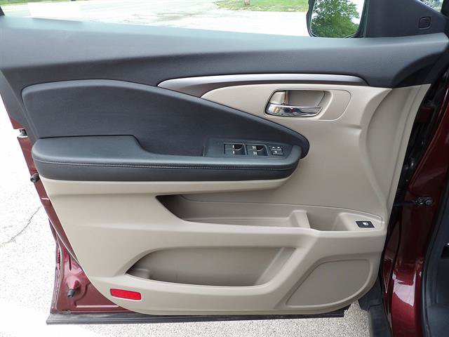 Used 2021 Honda Pilot EX image 10