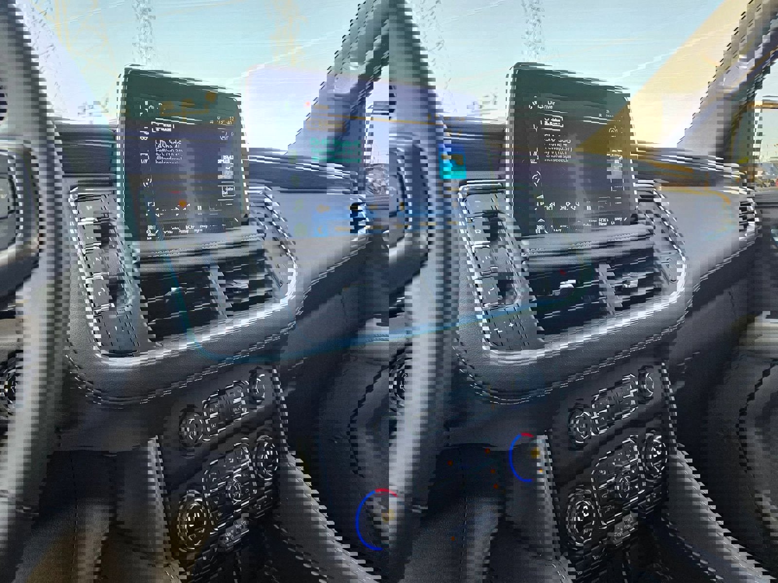 Used 2023 Chevrolet Tahoe Z71 w/ Luxury Package image 16