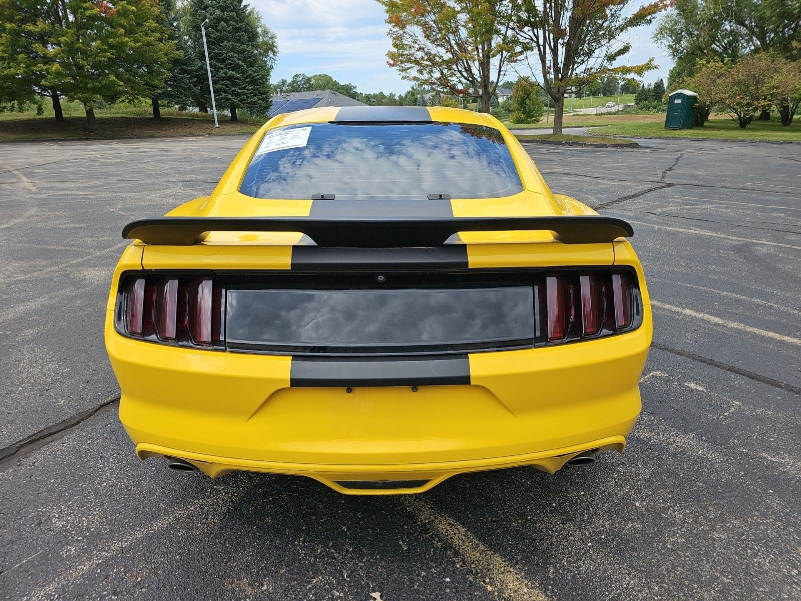 Used 2015 Ford Mustang GT w/ GT Performance Package RWD image 5
