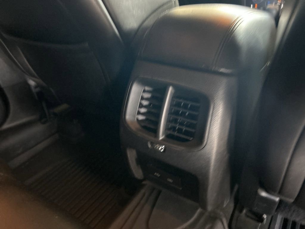 Used 2019 Jeep Cherokee Altitude image 25