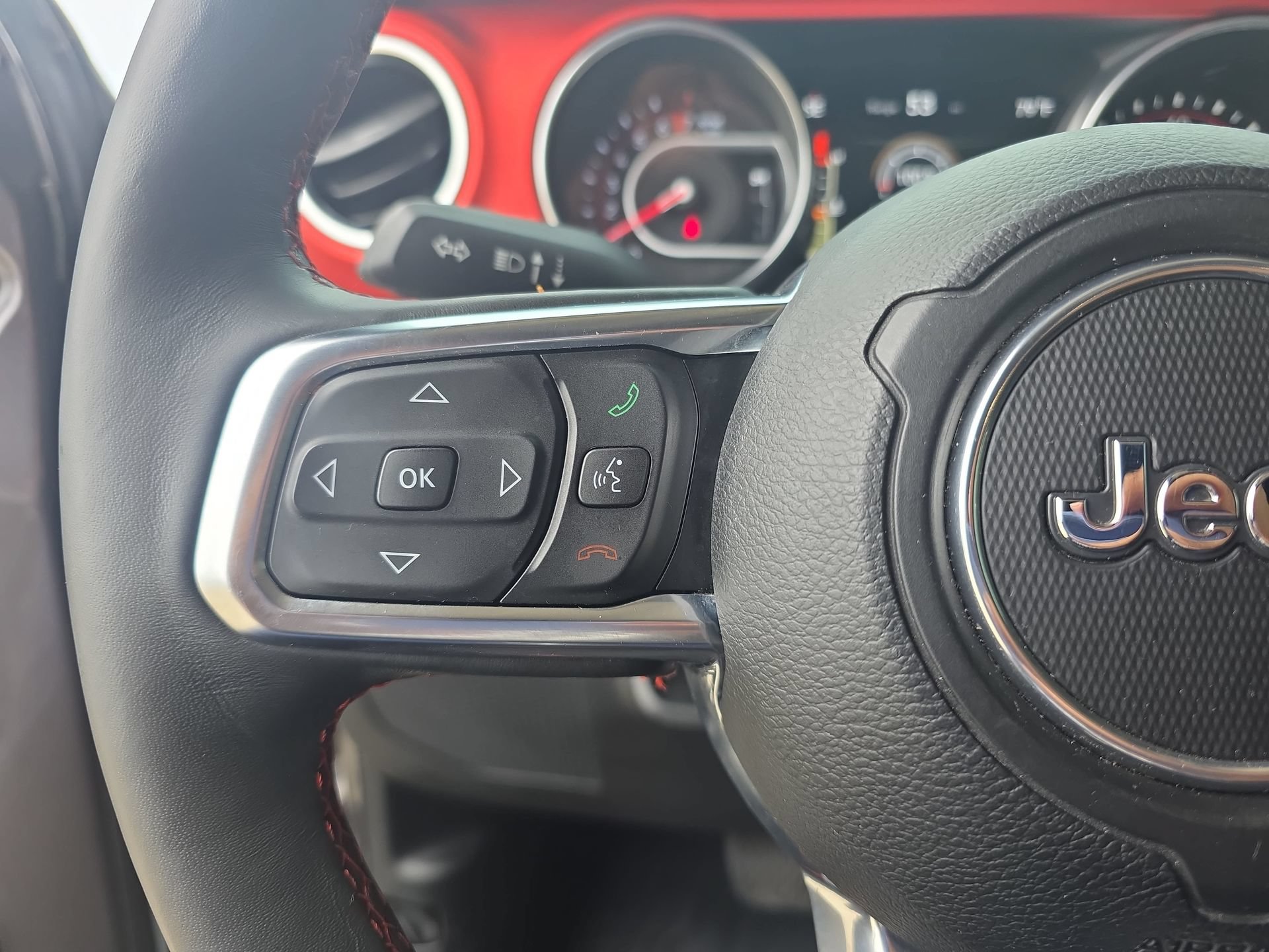 Used 2018 Jeep Wrangler Unlimited Rubicon AWD/4WD image 16